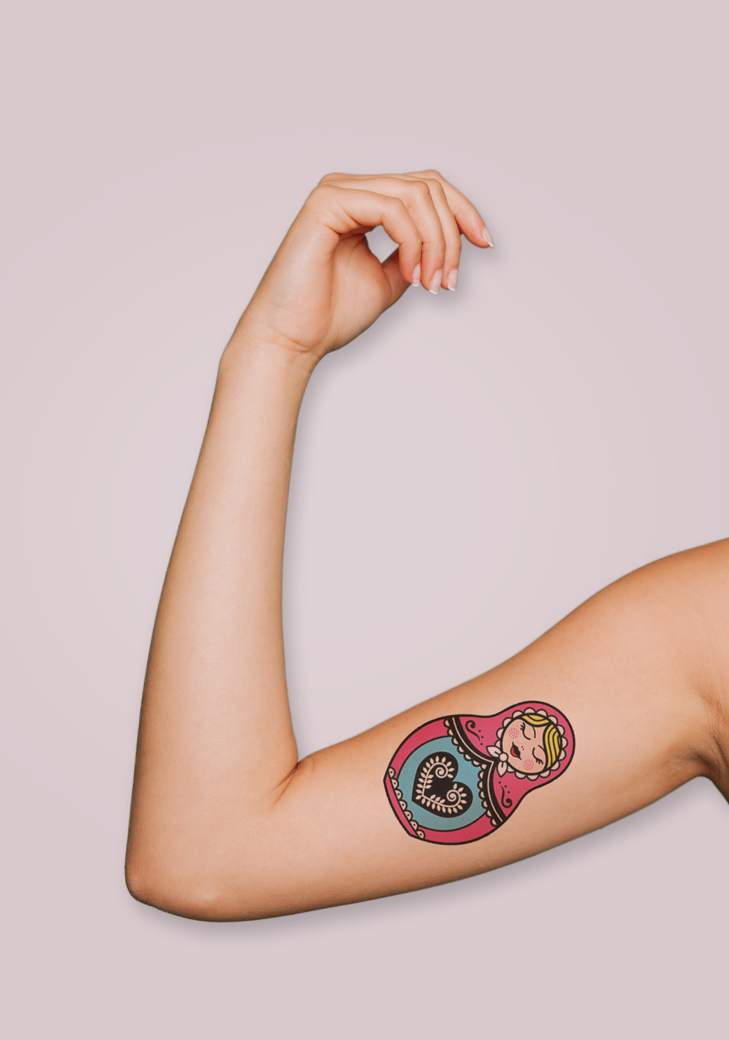 Tatouage Poupée Russe Rose Traditionnelle
