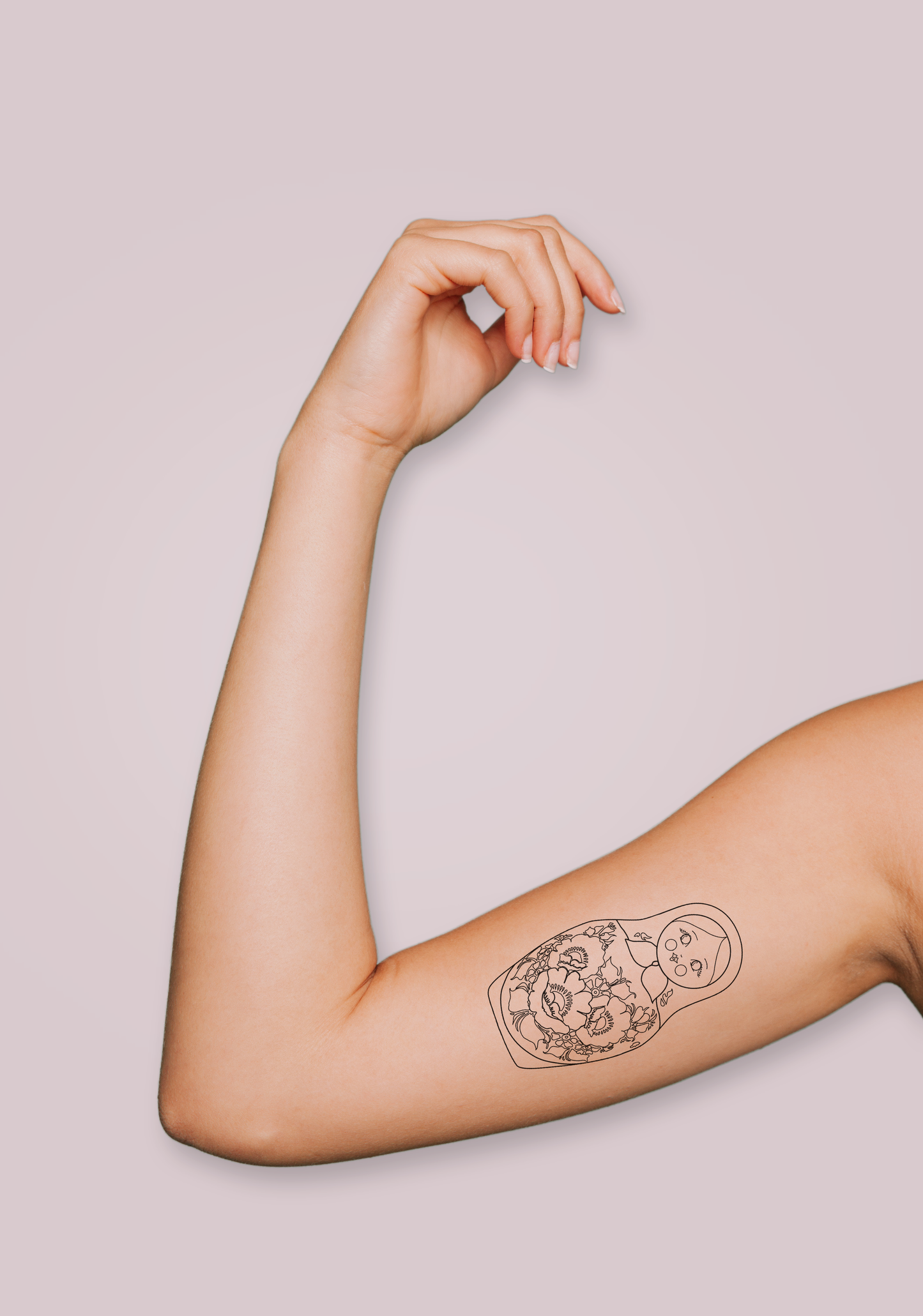 Tatouage Poupée Russe Élégant