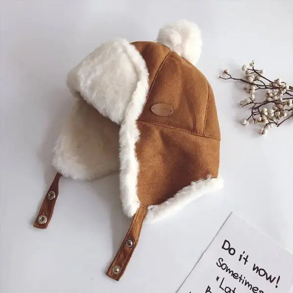CHAPKA BÉBÉ EN MARRON AVEC FOURRURE