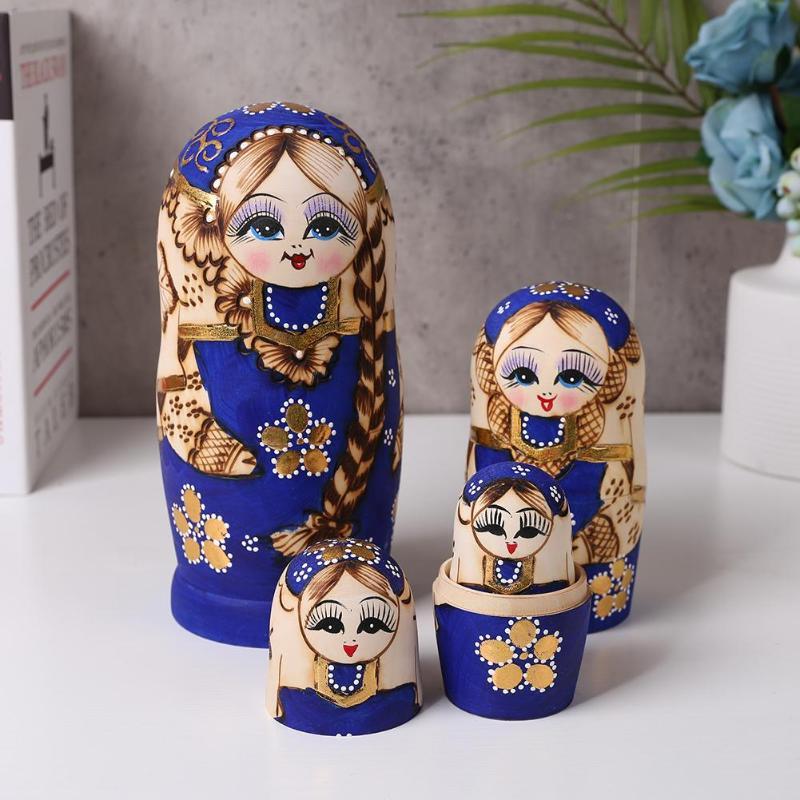ARINA : La Poupée Russe