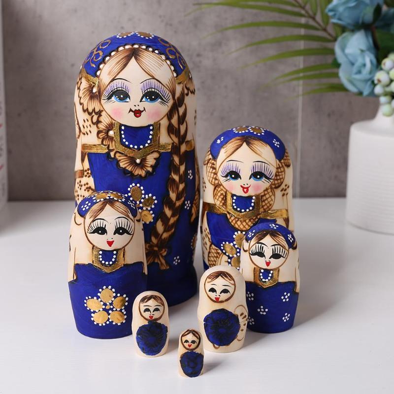 ARINA : La Poupée Russe