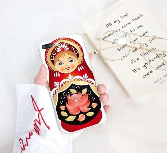 Coque Poupée Russe CASSIE - Édition Limitée