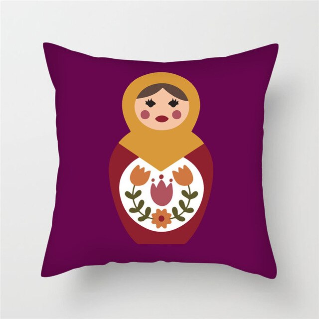 Coussin Matriochka Élégant en Violet